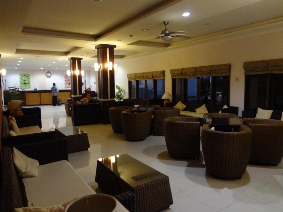 Oasis Atjeh Hotel Banda Aceh Dış mekan fotoğraf